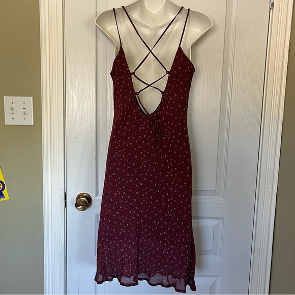 Cirana Los Angeles Elegant Burgundy Spaghetti Strap Dress Medium - Picture 2 of 11